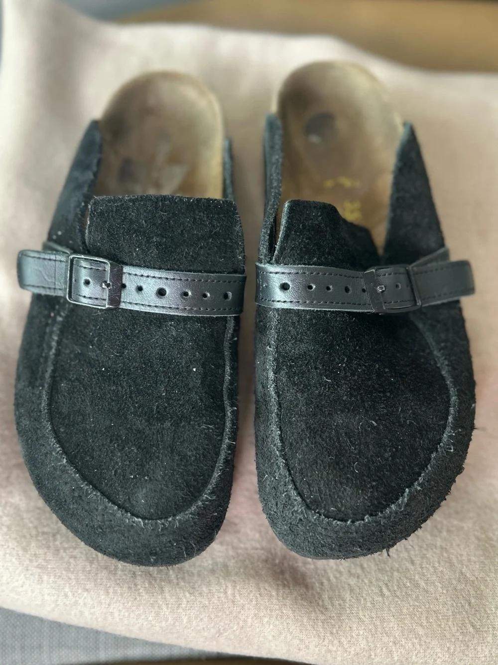 Birkenstock Kids Black Suede Clogs with Buckle Strap size 4(35) narrow fit